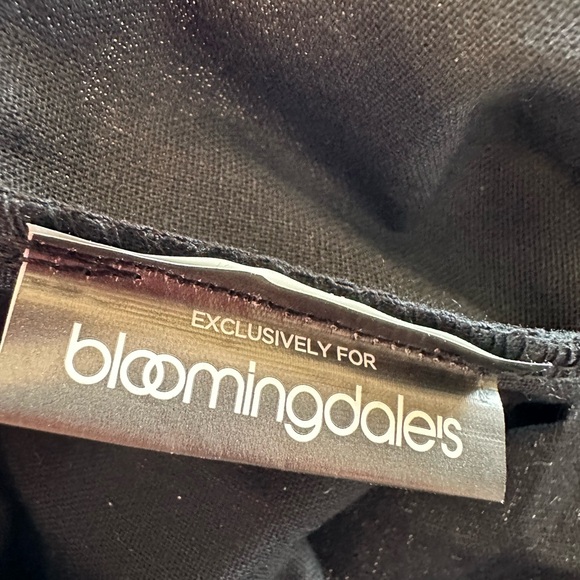 TOTE NWOT BLOOMINGDALES COLORFUL BLACK CANVAS TOTE. - Picture 5 of 5